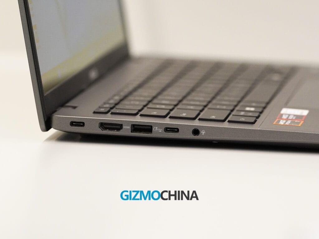 Harga Asus Vivobook S14 M3407 dengan port lengkap (Photo: Asus, Gizmochina)
