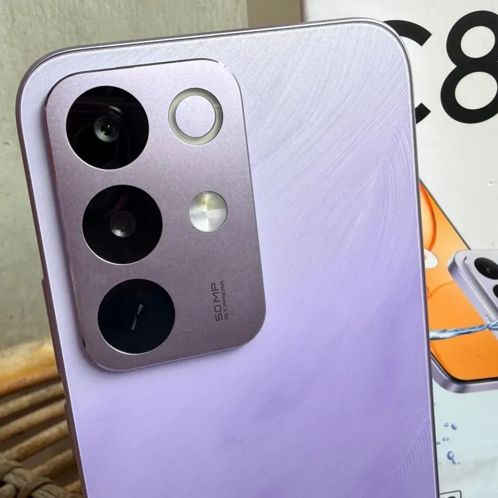 Photo: realme, GadgetDIVA