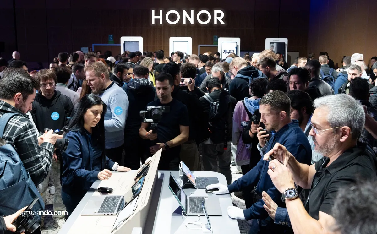 Review: HONOR brand smartphone dengan pertumbuhan tercepat 2025, fokus AI dan foldable tahun ini (Photo: Omdia; IDC)