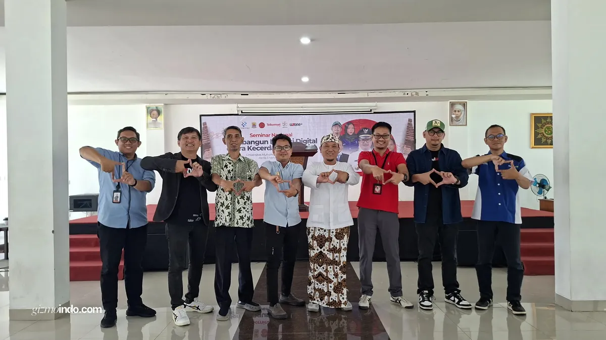 Strategi Literasi Digital AI: Panduan Praktis dari Kampus ke Masyarakat (Photo: Relawan TIK Jawa Barat, Telkomsel)